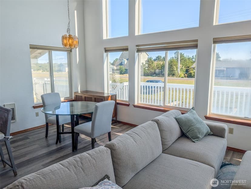 Property photo for 1249 E Ocean Shores Boulevard SW, Ocean Shores photo 6