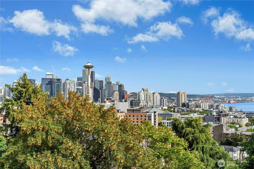 Property photo for 100 W Highland Drive #404, Seattle photo 30