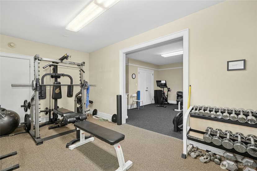 Property photo for 100 W Highland Drive #404, Seattle photo 23