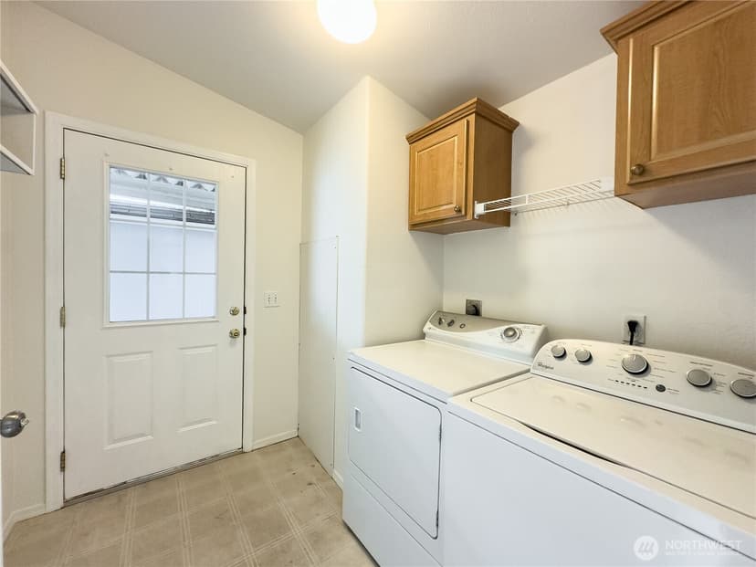 Property photo for 514 105th Street Ct E, Tacoma photo 10