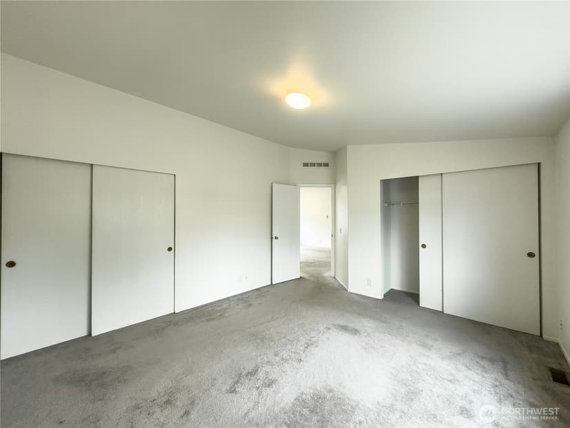 Property photo for 514 105th Street Ct E, Tacoma photo 24