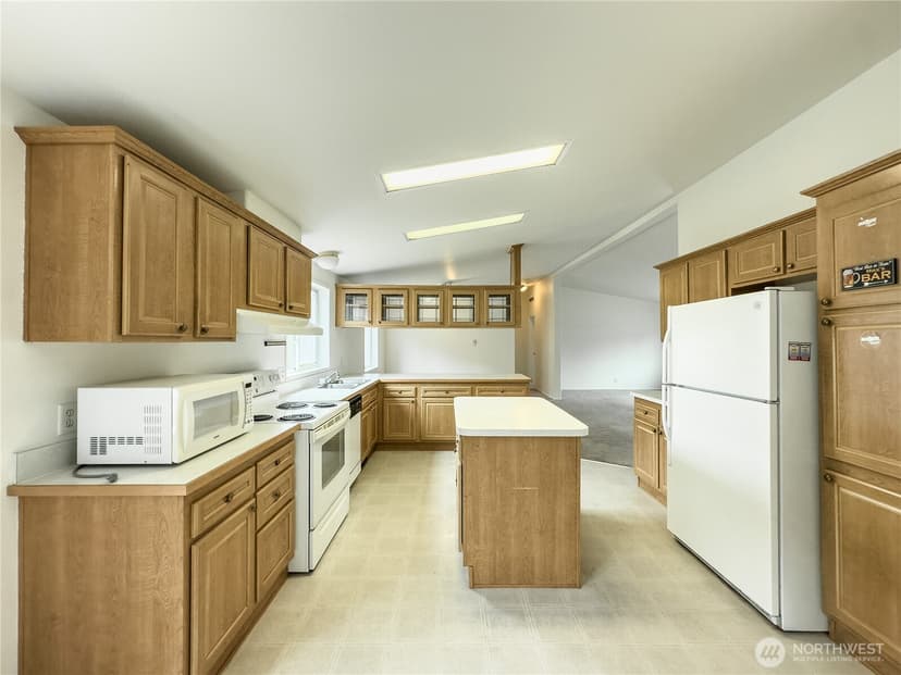Property photo for 514 105th Street Ct E, Tacoma photo 15
