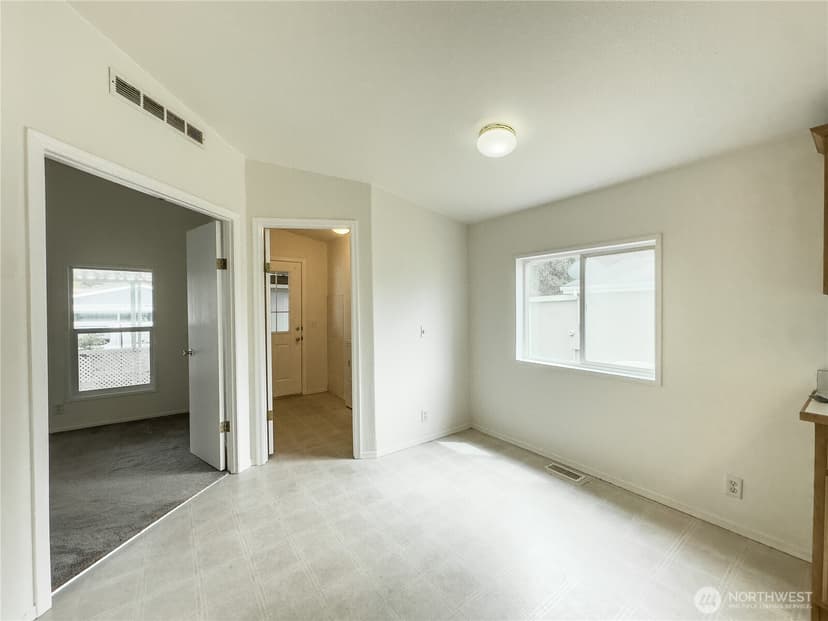 Property photo for 514 105th Street Ct E, Tacoma photo 14