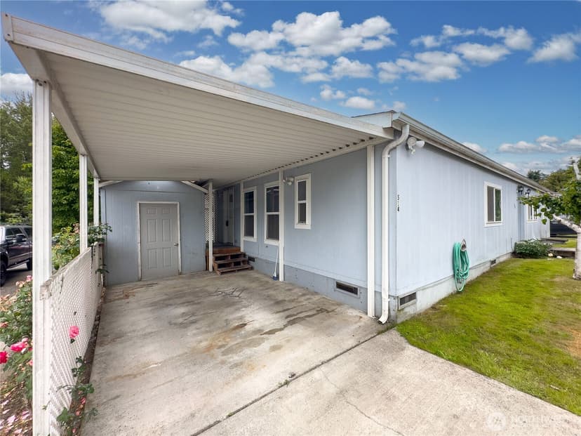 Property photo for 514 105th Street Ct E, Tacoma photo 7