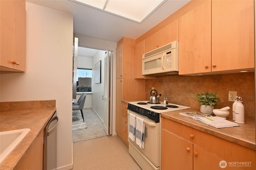 Property photo for 1301 Spring Street #17A, Seattle photo 9