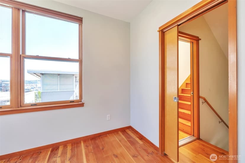 Property photo for 410 6th Avenue, Tacoma photo 11