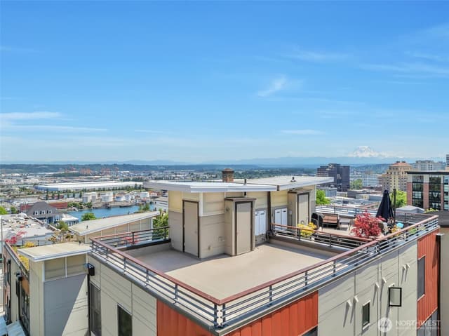 Property photo for 410 6th Avenue, Tacoma photo 2