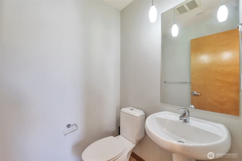 Property photo for 410 6th Avenue, Tacoma photo 8