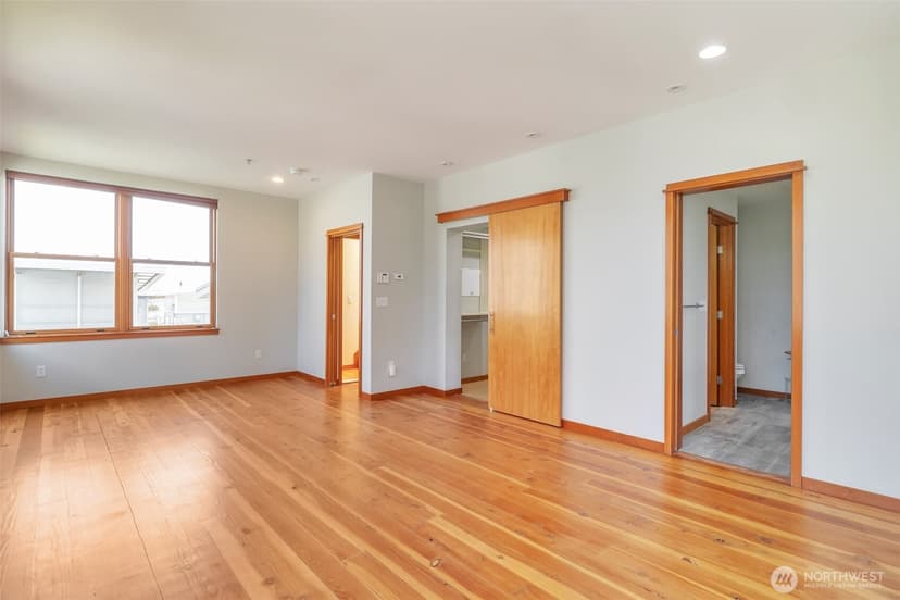 Property photo for 410 6th Avenue, Tacoma photo 10