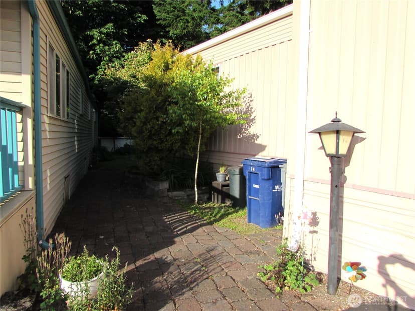 Property photo for 11622 Silver Lake Road #14, Everett photo 34