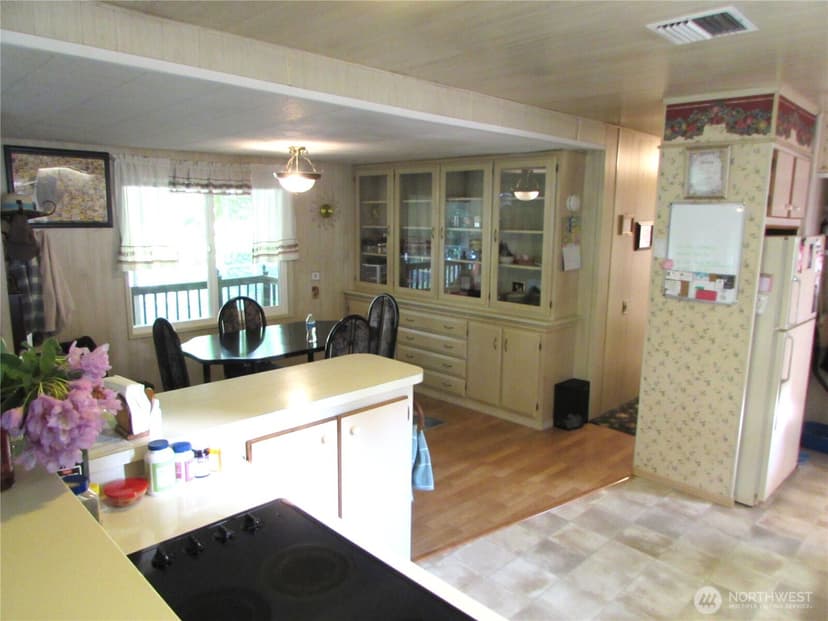 Property photo for 11622 Silver Lake Road #14, Everett photo 19