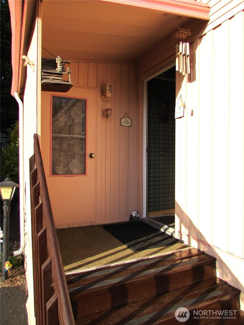 Property photo for 11622 Silver Lake Road #14, Everett photo 32