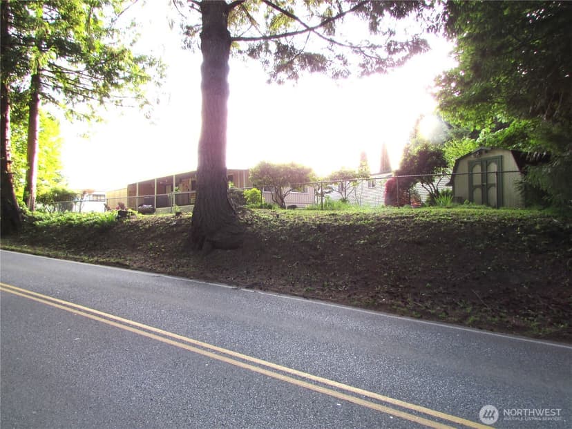 Property photo for 11622 Silver Lake Road #14, Everett photo 38