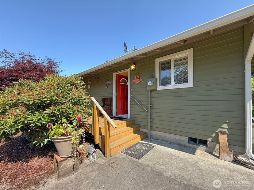 Property photo for 16 A Saratoga (Including D-15) Drive, Hat Island photo 8