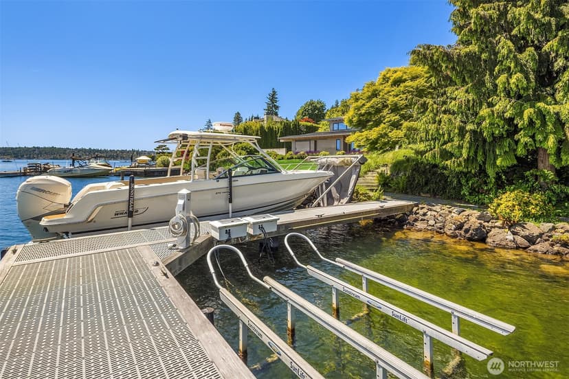 Property photo for 7964 E Mercer Way, Mercer Island photo 21