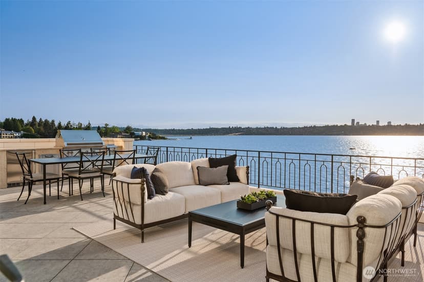 Property photo for 1615 Roanoke Way, Mercer Island photo 7