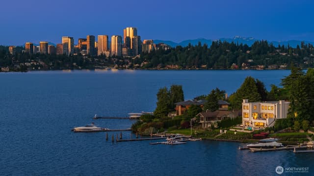 Property photo for 1615 Roanoke Way, Mercer Island