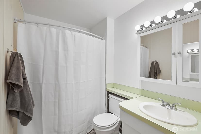 Property photo for 5720 122nd Avenue SE #179, Bellevue photo 6