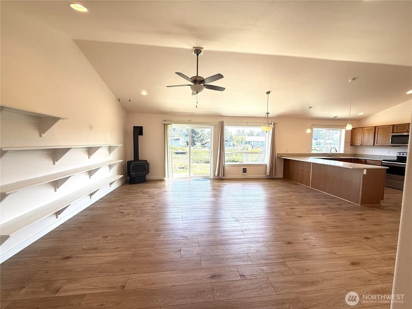 Property photo for 420 Point Brown Avenue SE, Ocean Shores photo 15