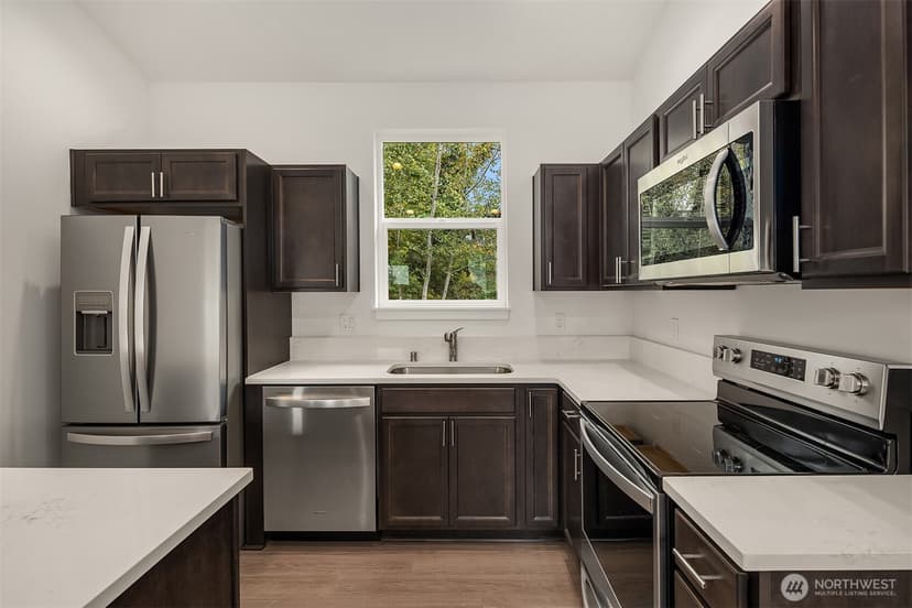 Property photo for 1240 SW 124th Street #10C, Burien photo 4