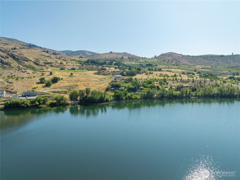 Property photo for 700 E. Wapato Lake Rd., Manson photo 13