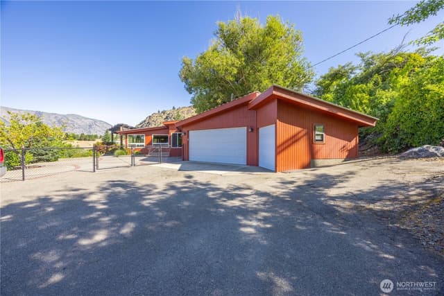 Property photo for 700 E. Wapato Lake Rd., Manson photo 4