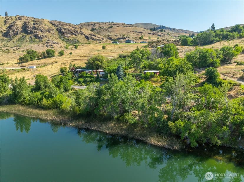 Property photo for 700 E. Wapato Lake Rd., Manson photo 18