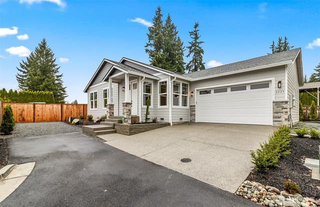 Property photo for 2225 124th Street SE, Everett