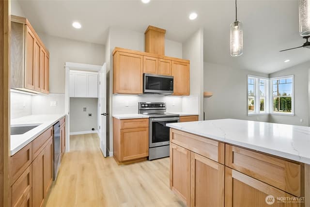 Property photo for 2225 124th Street SE, Everett photo 5