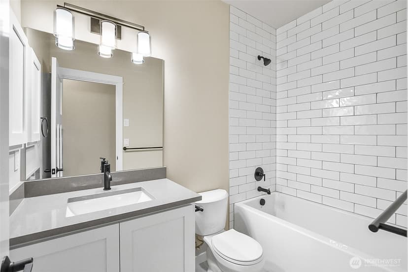 Property photo for 2225 124th Street SE, Everett photo 9