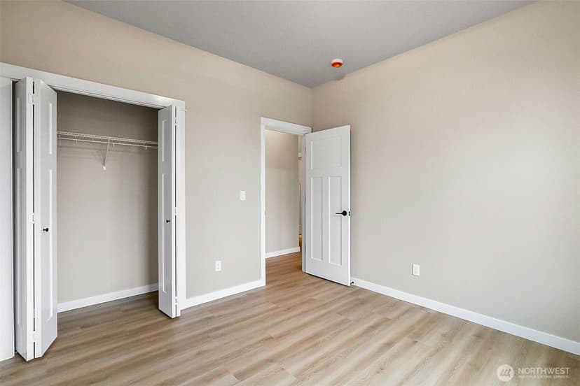 Property photo for 2225 124th Street SE, Everett photo 17