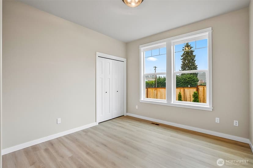 Property photo for 2225 124th Street SE, Everett photo 18