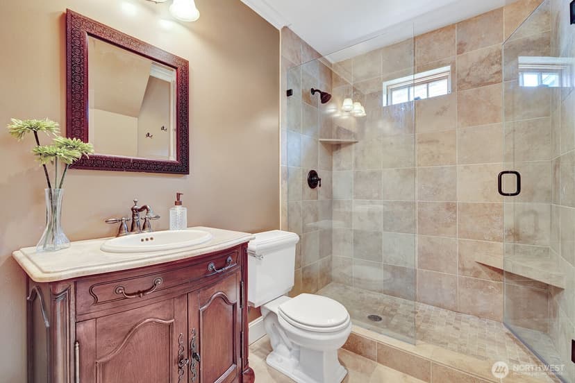 Property photo for 9266 44th Avenue SW, Seattle photo 14