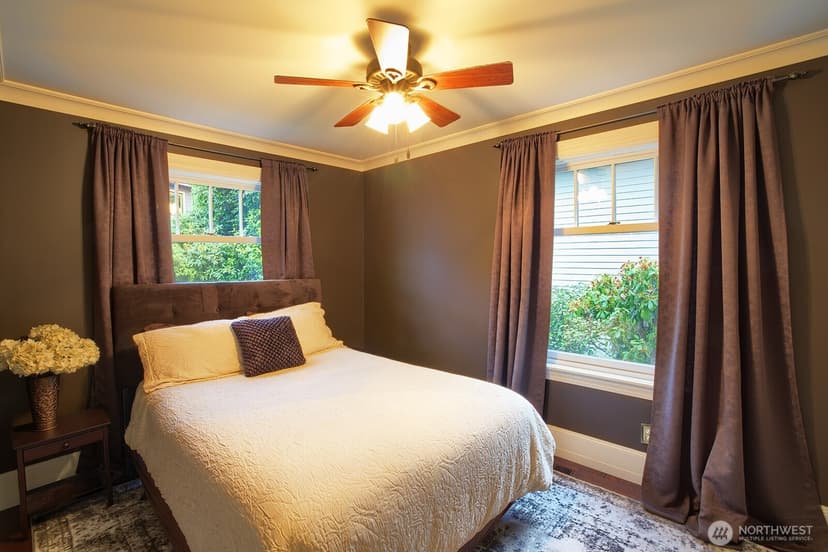 Property photo for 9266 44th Avenue SW, Seattle photo 13