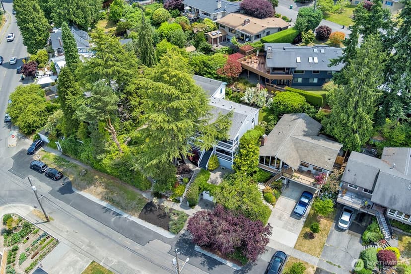 Property photo for 9266 44th Avenue SW, Seattle photo 30