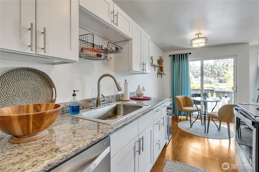 Property photo for 7217 NE 175th Street #211, Kenmore photo 16