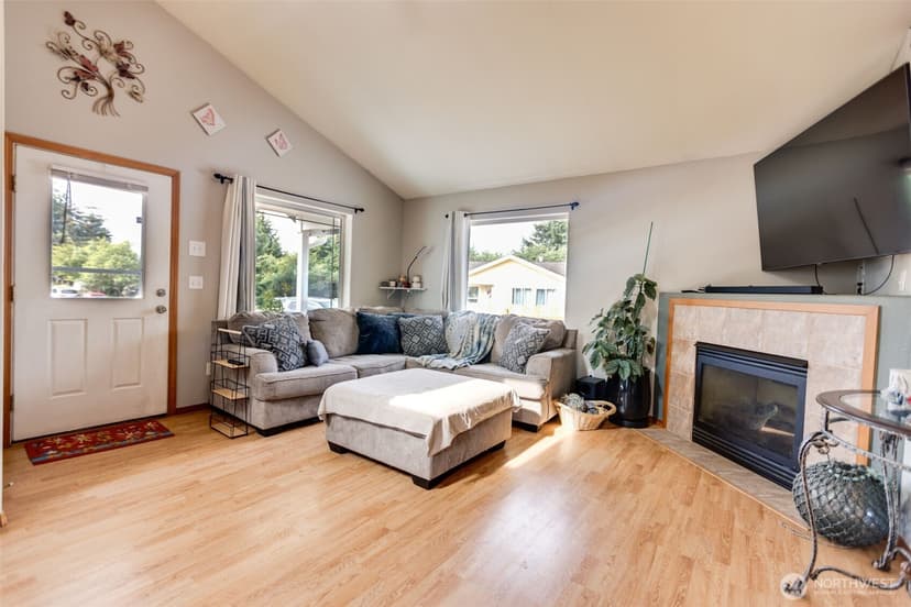 Property photo for 858 Willow Court SW, Ocean Shores photo 8
