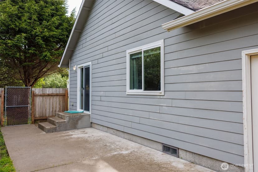 Property photo for 858 Willow Court SW, Ocean Shores photo 22