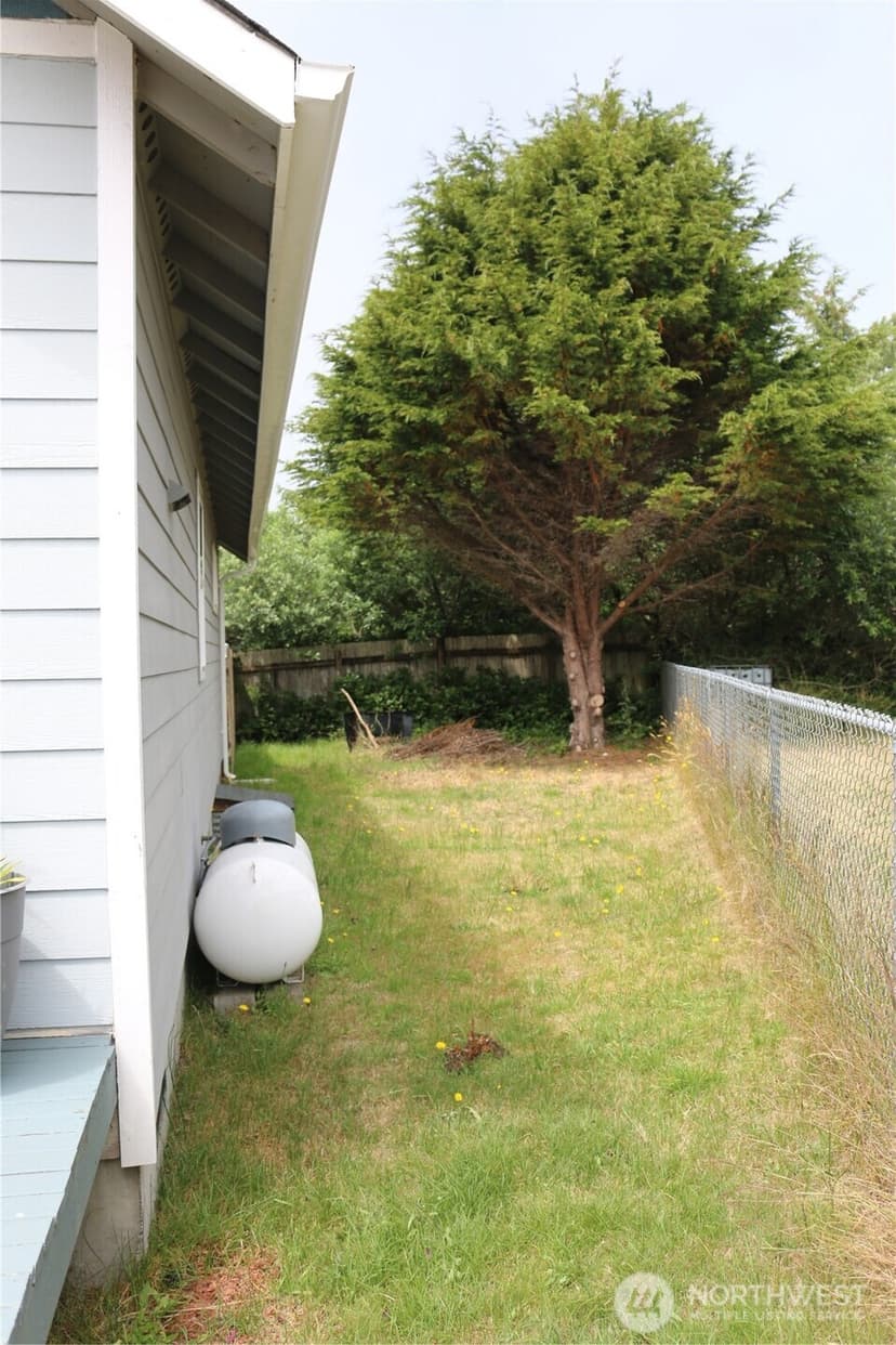 Property photo for 858 Willow Court SW, Ocean Shores photo 34