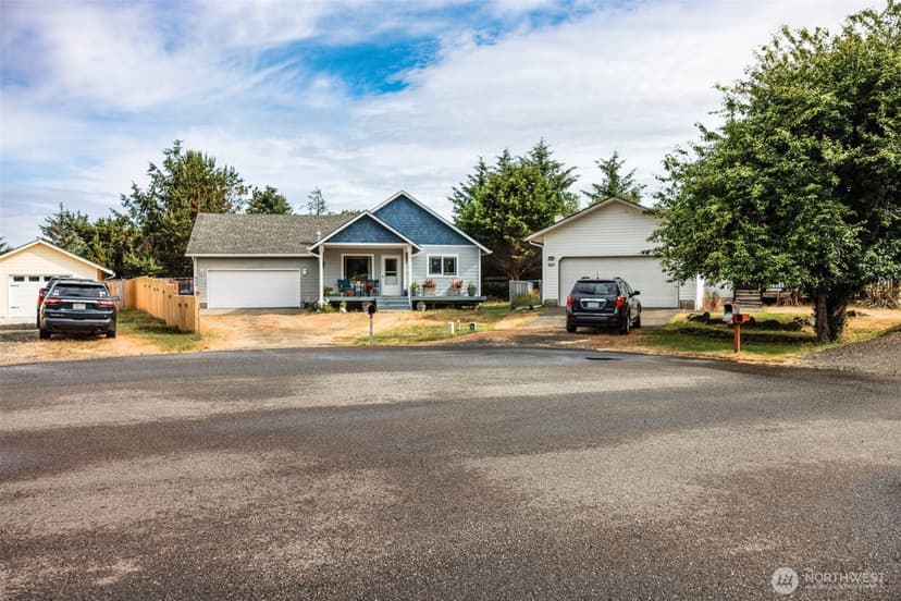 Property photo for 858 Willow Court SW, Ocean Shores photo 35