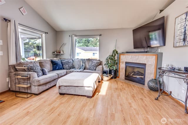 Property photo for 858 Willow Court SW, Ocean Shores photo 5