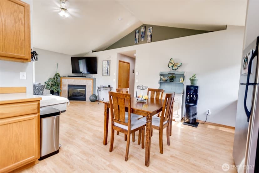 Property photo for 858 Willow Court SW, Ocean Shores photo 11