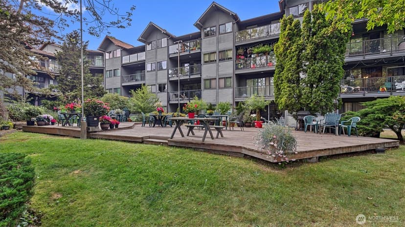 Property photo for 19428 Aurora Avenue N #332, Shoreline photo 28