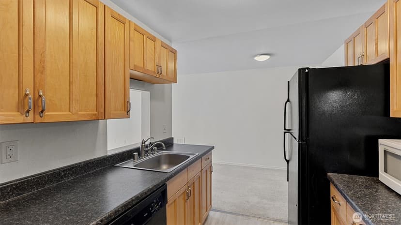 Property photo for 19428 Aurora Avenue N #332, Shoreline photo 6