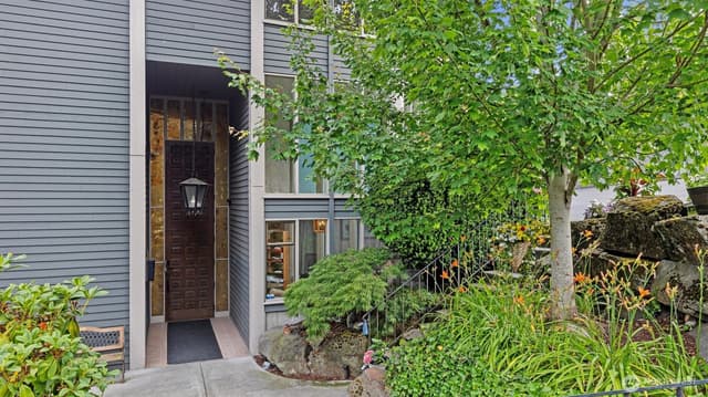 Property photo for 19428 Aurora Avenue N #332, Shoreline photo 3