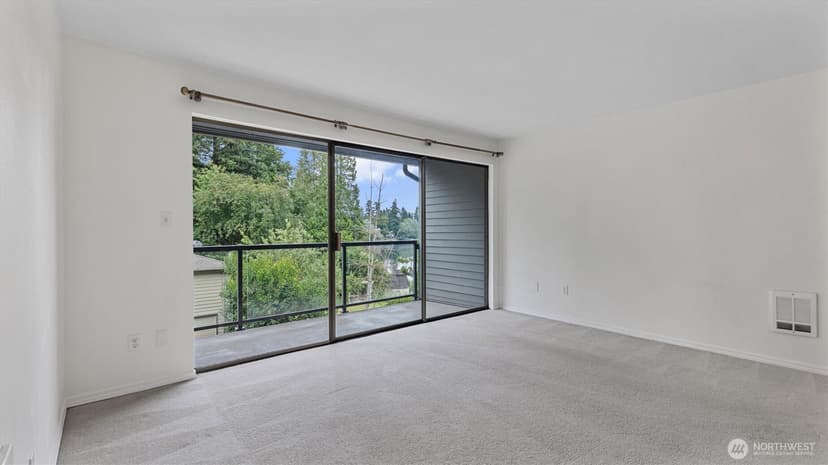 Property photo for 19428 Aurora Avenue N #332, Shoreline photo 11