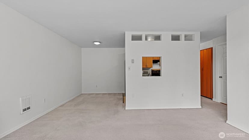 Property photo for 19428 Aurora Avenue N #332, Shoreline photo 9