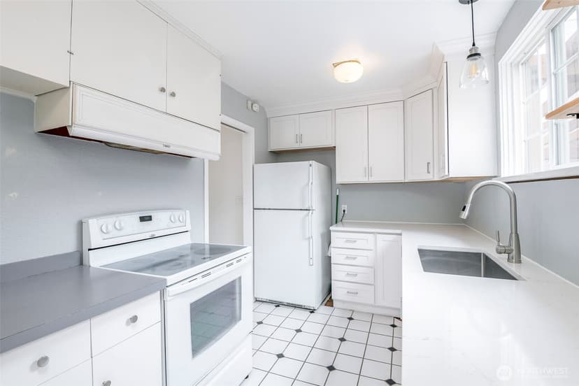 Property photo for 406 N Cushman Avenue, Tacoma photo 10