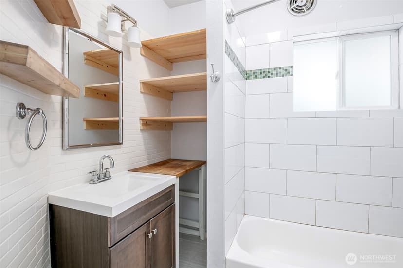 Property photo for 406 N Cushman Avenue, Tacoma photo 12