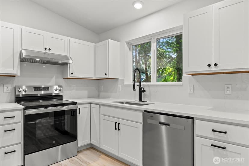 Property photo for 7921 Blakely Avenue, Clinton photo 15